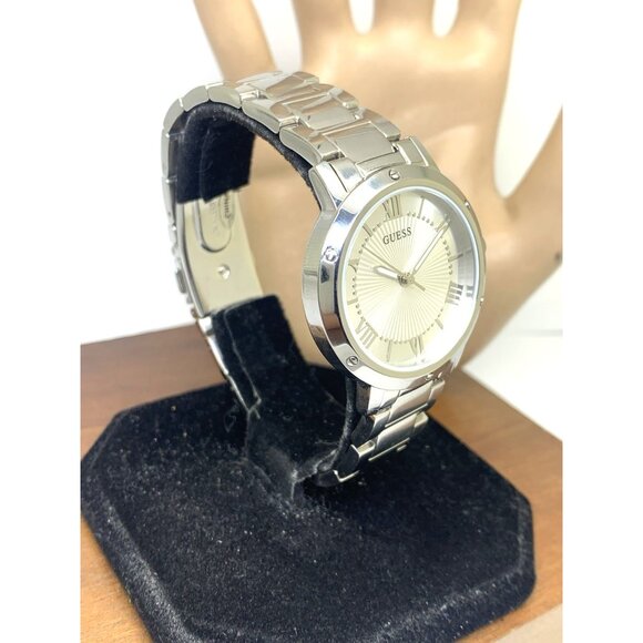 Guess Women\'s Watch GW0404L1 Quartz Silver Dial Stainless Steel 34mm main image 14